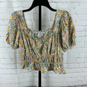Cupcakes and Cashmere Floral Crop Top Size Small